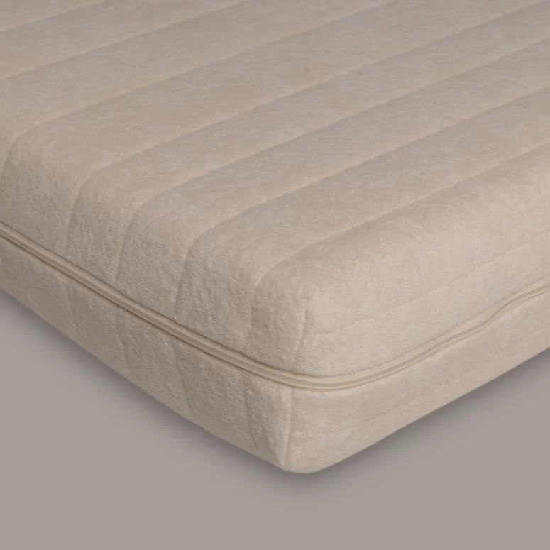 auraletto_kids_matras_corner_close_up
